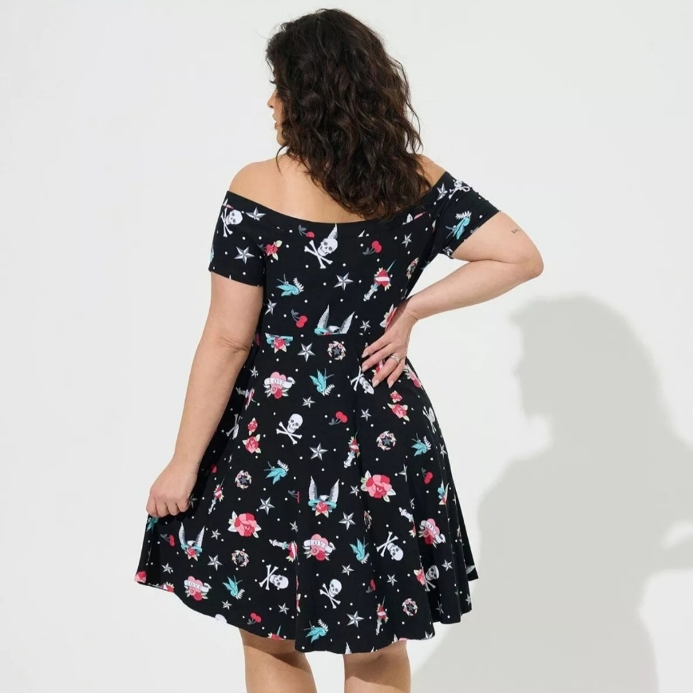 Torrid x Betsey Johnson OtS Skater Dress In Graphic Tattoo Print, Size 0X EUC - Picture 2 of 5
